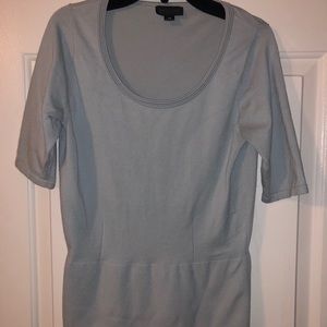 Short sleeve sweater